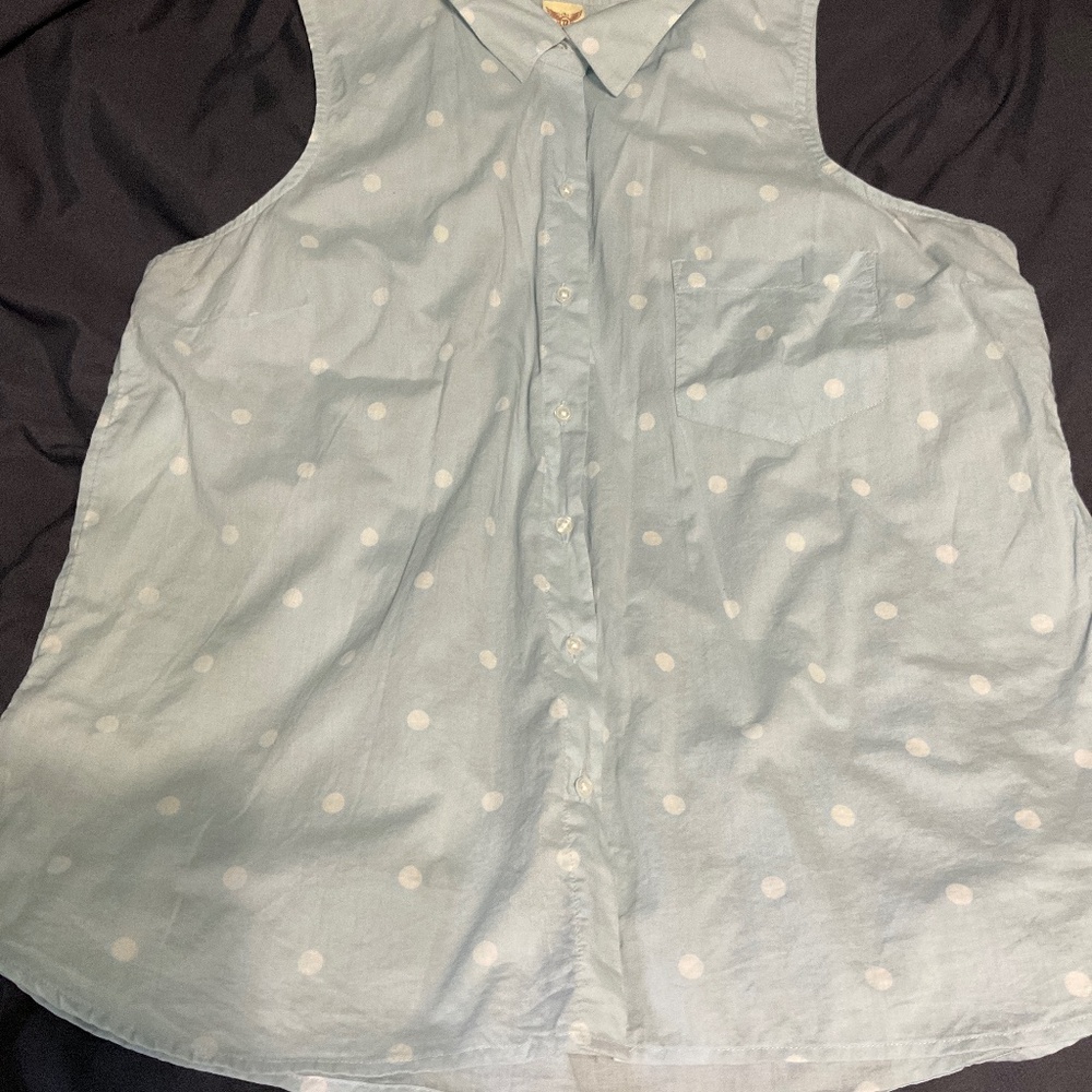Faded Glory blue and white polka dot button up sleeveless blouse size XL. W244